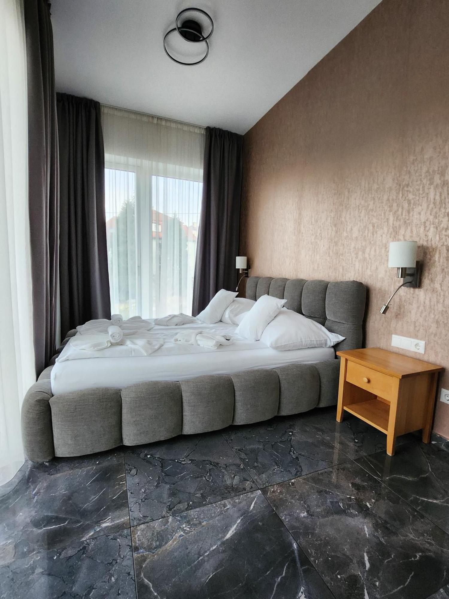 Flavius Spa Residence ヘーヴィーズ エクステリア 写真